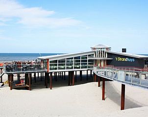 Strandpaviljoen bij Ameland, vlakbij Strandjutter G2, ideaal voor een hapje en drankje.