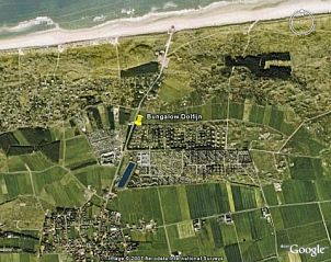 Luchtfoto van Bungalow Dolfijn in Buren, Ameland gelegen op de Waddeneilanden.