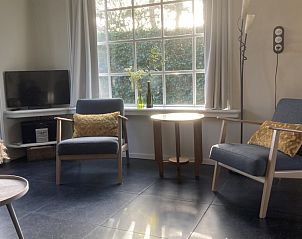 Lichte zithoek in Beppe van Ameland vakantiehuis, Hollum, Ameland.