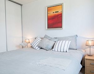 Gezellige slaapkamer in DUINCHALET 4, Hollum, Ameland. Vakantiehuis voor een ontspannen verblijf op de Waddeneilanden.