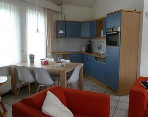 Moderne Kche im Fairway-Ferienhaus, Hollum, Ameland, Watteninseln.