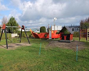Spielplatz im Fairway-Ferienhaus, Hollum, Ameland, Watteninseln.