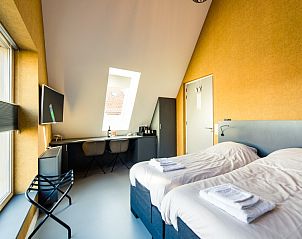 Gezellige kamer met werkruimte in Breeze 2 bed and breakfast, Hollum, Ameland.