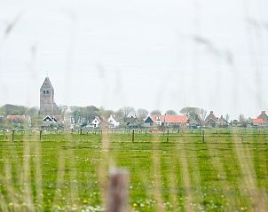 Uitzicht op Hollum dorp vanaf Breeze 2, bed and breakfast in Ameland.