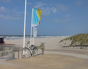 Strand bei Protter Ferienhaus in Buren, Ameland, ideal fr Entspannung auf den Watteninseln.