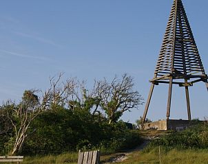 Karakteristieke baken in de omgeving van Twa Blomkes vakantiehuis op Schiermonnikoog.