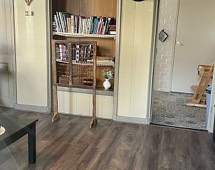 Wohnzimmer in Cottage in Schiermonnikoog, Ferienhaus auf Schiermonnikoog mit Vintage-Akzenten.