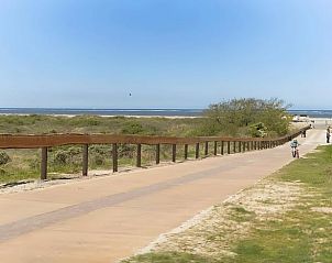 Fahrradweg entlang der Kste im Ferienhaus in Schiermonnikoog, ein Ferienhaus auf den Watteninseln mit Meerblick.