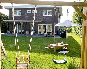 Verblijf 2202114 - Vakantiewoning Zuidelijk Flevoland - Villa Zeewolde