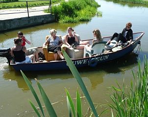 Verblijf 240802 - Boot Friese elfsteden - sloep voorstad van londen     
