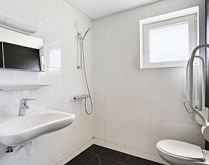 Verblijf 454085 - Bungalow Noordzeekust - Beach Resort Ooghduyne | 12-persoons villa | 12C