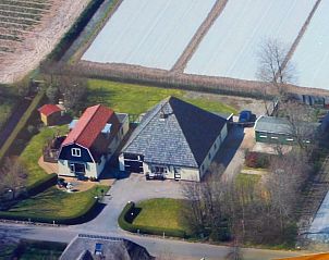 Guest house 454106 - Holiday property Noordzeekust - 100 jaar oude stolpboerderij