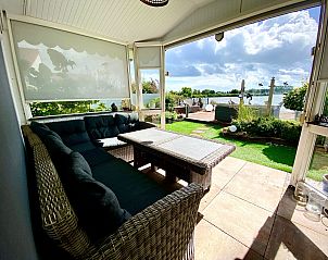 Guest house 460142 - Holiday property IJsselmeerkust - Vakantiehuis direkt am See