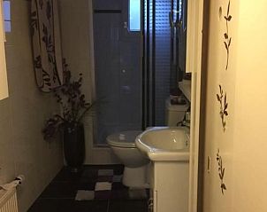 Guest house 460142 - Holiday property IJsselmeerkust - Vakantiehuis direkt am See