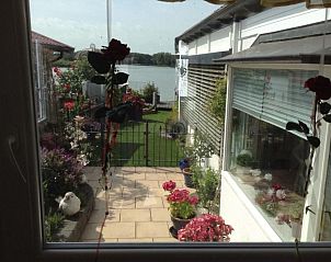 Guest house 460142 - Holiday property IJsselmeerkust - Vakantiehuis direkt am See