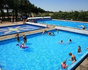 Schwimmbad in der Nhe von CORIMAR Ferienhaus, Ballum, Ameland zur Entspannung.