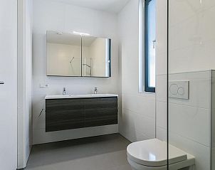 Guest house 5903357 - Bungalow Noord-Beveland - Waterlijn 04 | De Groote Duynen