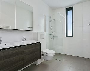 Guest house 5903357 - Bungalow Noord-Beveland - Waterlijn 04 | De Groote Duynen