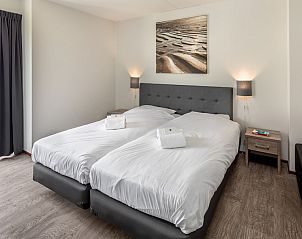 Guest house 590364 - Holiday property Noord-Beveland - Familievilla R16
