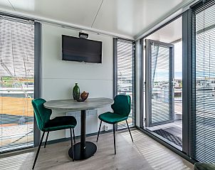 Guest house 590389 - Bungalow Noord-Beveland - Waterlodge Blue Island | Marina Kamperland