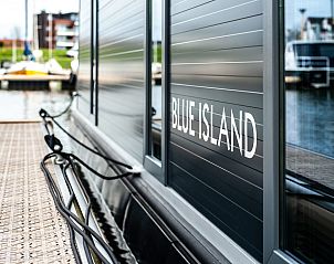 Guest house 590389 - Bungalow Noord-Beveland - Waterlodge Blue Island | Marina Kamperland