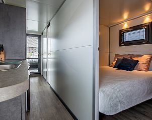 Guest house 590389 - Bungalow Noord-Beveland - Waterlodge Blue Island | Marina Kamperland