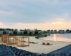 Guest house 610285 - Holiday property Tholen - Vakantiehuis Oesterdam Resort