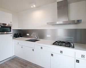 Guest house 610285 - Holiday property Tholen - Vakantiehuis Oesterdam Resort