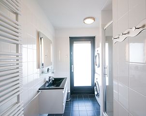 Guest house 610285 - Holiday property Tholen - Vakantiehuis Oesterdam Resort